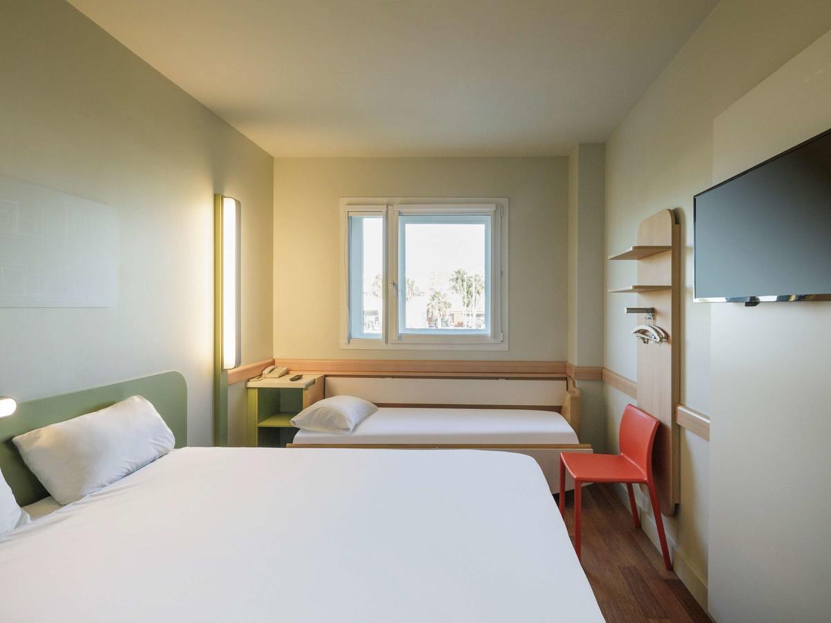 Chambre Double avec Lit d'Appoint